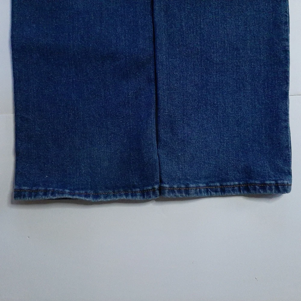 Old Navy Straight Built-In Flex Blue Jeans